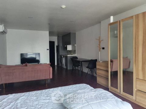 ราคาดี คอนโด 1 ห้องนอน Sukhumvit Suite ชั้น 22 ใกล้ BTS Nana (ID 1370825)