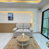 listing thumbnail image 8