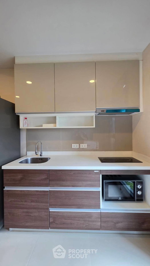 รูป คอนโดสองห้องนอนให้เช่า Supalai Prime Rama 9 ย่านบางกะปิ (ID 3207025) - รูปที่ 9/17