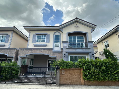 SPP108🔥 บ้านหรูสไตล์อิตาลี 4 ห้องนอน ราคา 4.68 ล้าน! 🏡 Golden Neo 3 พระราม 2