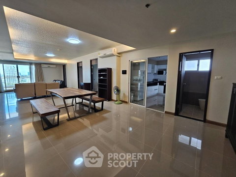 ชั้น 17 ห้อง 3 ห้องนอน ขนาด 180 ตร.ม. Supalai River Resort Charoen Nakhon (ID 3207103)