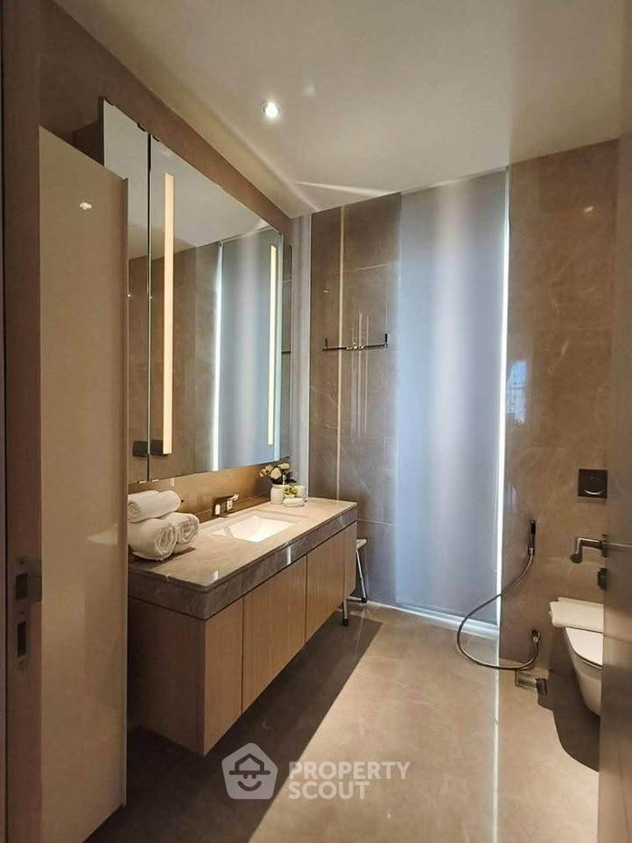 รูป ราคาคุ้มค่า 2 ห้องนอน Magnolias Waterfront Residences ใกล้ BTS สะพานตากสิน (ID 3206279) - รูปที่ 12/26