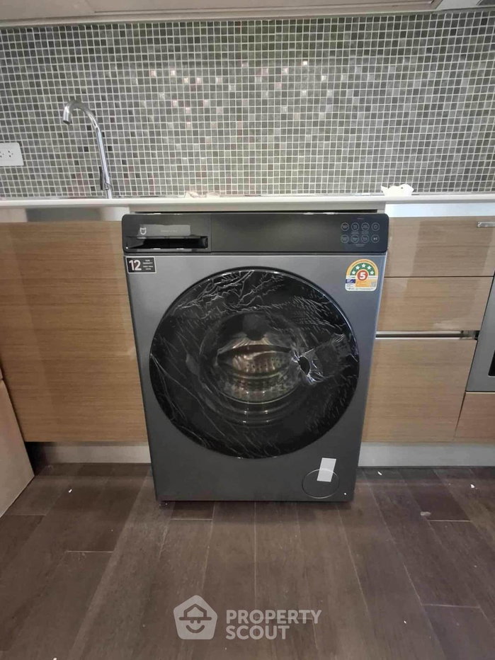 picture 100m To MRT Phahon Yothin | 2-BR The Saint Residences (ID 3209774) - 4/6