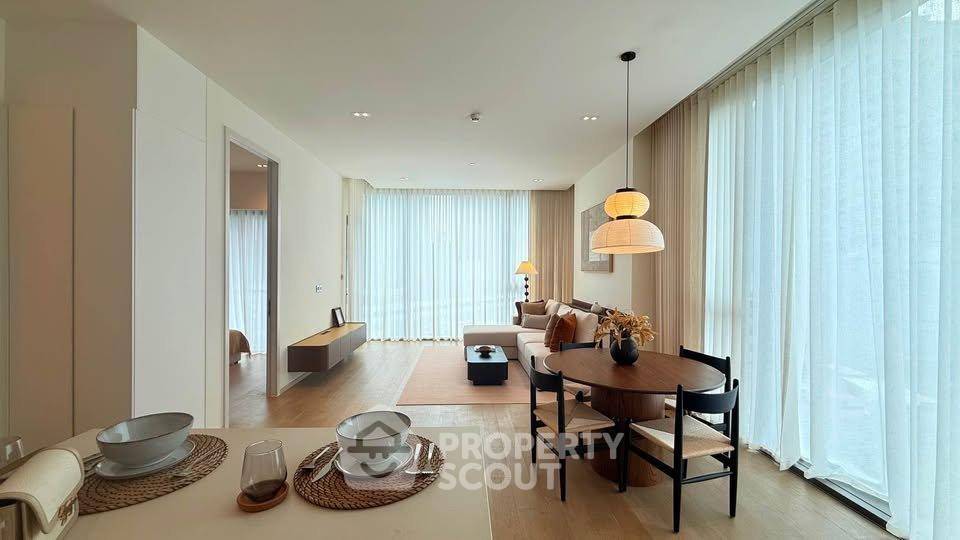 รูป ใกล้ BTS ทองหล่อ 100 ม. คอนโด 2 ห้องนอน The Strand Thonglor (ID 3205898) - รูปที่ 7/11