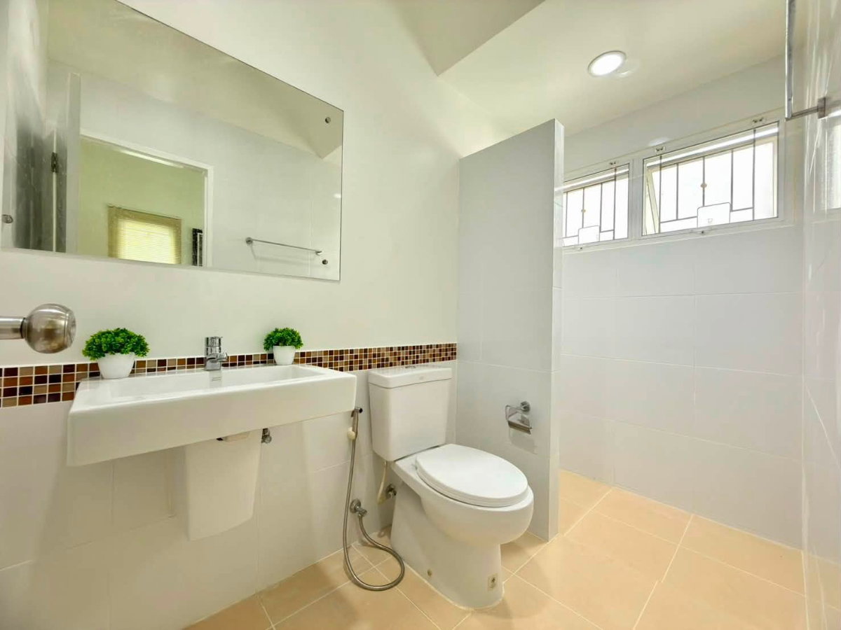 รูป บ้านใกล้ Mega Bangna ทำเลดี ราคาดีงาม เพียง 4.29 ล้าน พร้อมอยู่ - รูปที่ 18/19