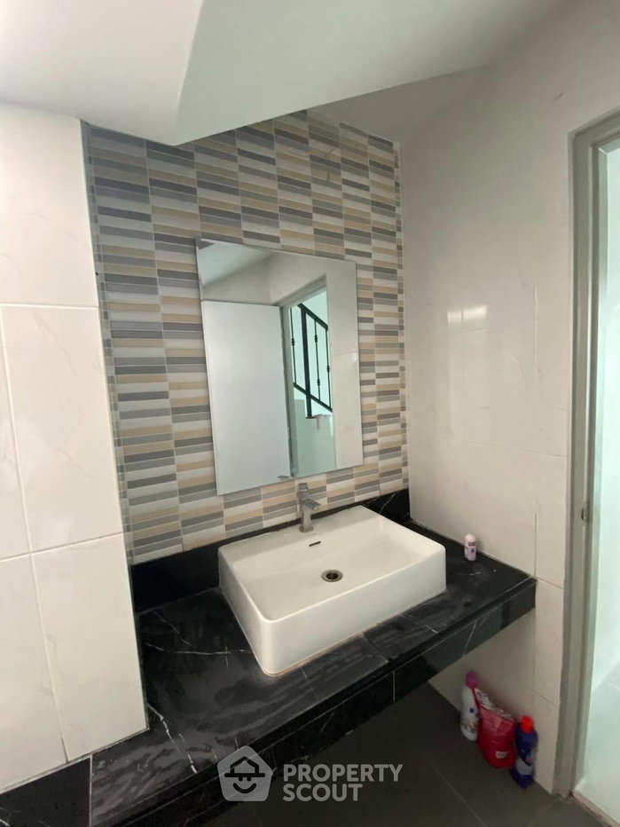 รูป บ้าน 4 ห้องนอน พื้นที่ 420 ตร.ม. สำหรับขายในพัทยา หนองปรือ (ID 3210098) - รูปที่ 6/17