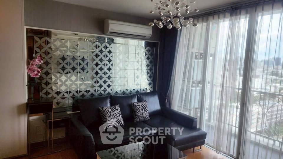 picture High-Floor 2-BR Condo At The Complete Narathiwat (ID 3209604) - 2/9