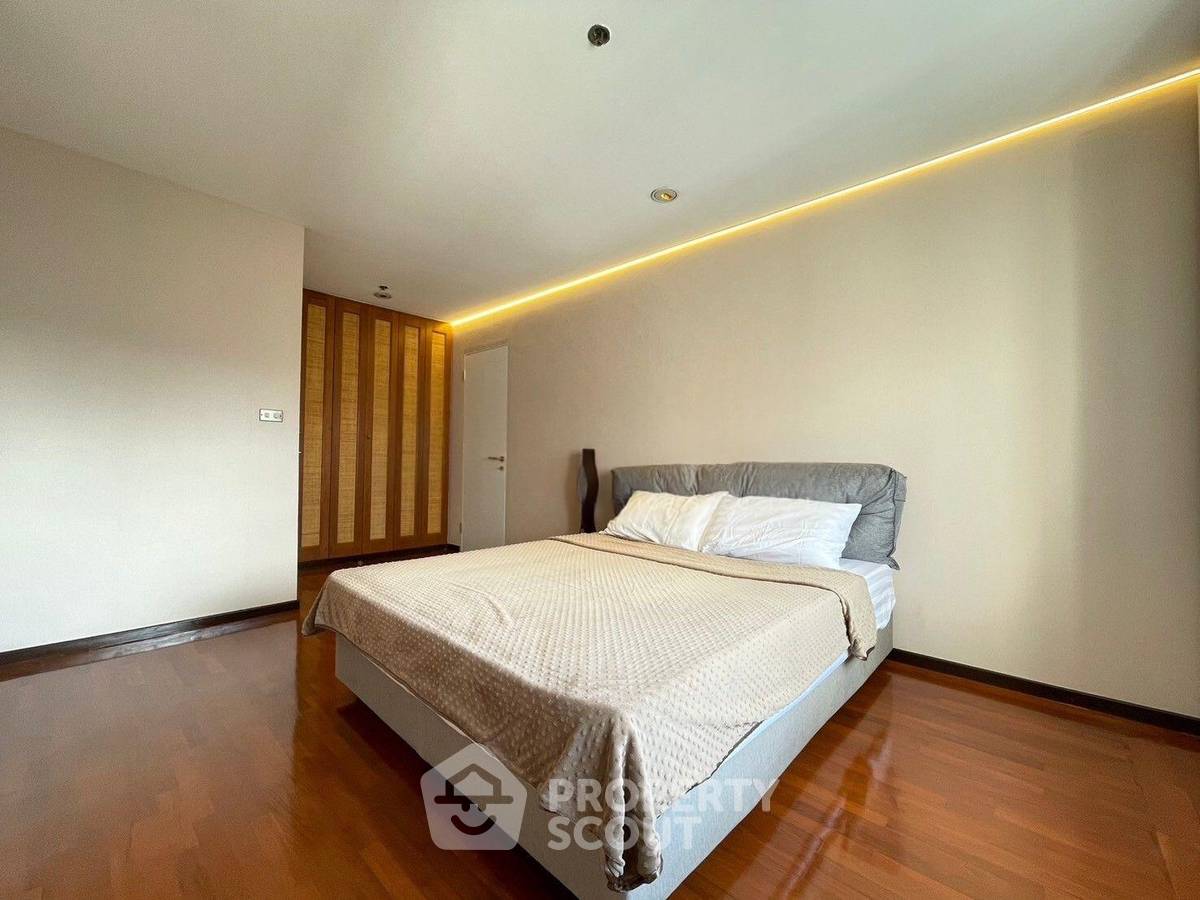 picture 25th-Floor 2-BR 114 Sqm At Icon 3 Condominium (ID 3207414) - 4/8