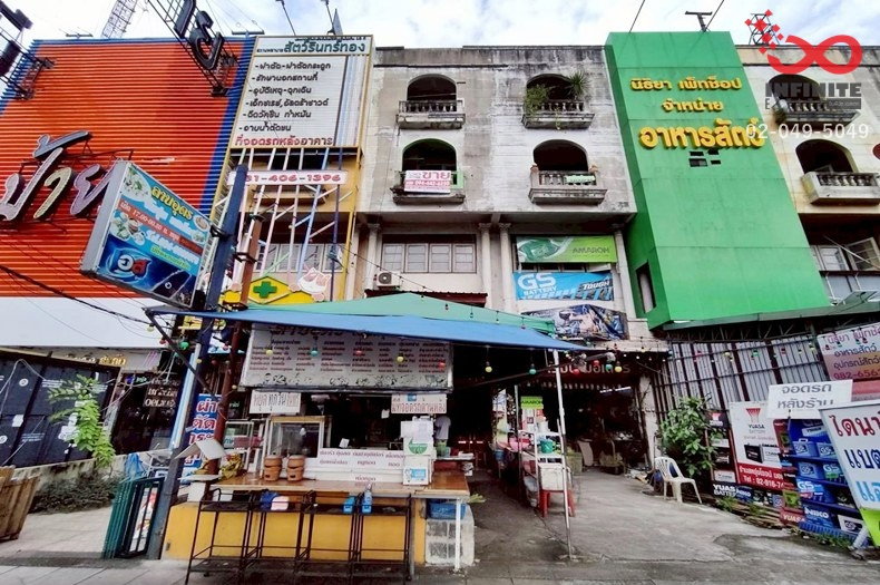 รูป ขายอาคารพาณิชย์ 4.5 ชั้น ติดถนนรามคำแหง มีนบุรี 16 ตร.ว. หน้าหมู่บ้านรินทร์ทอง ใกล้รถไฟฟ้า - รูปที่ 2/9