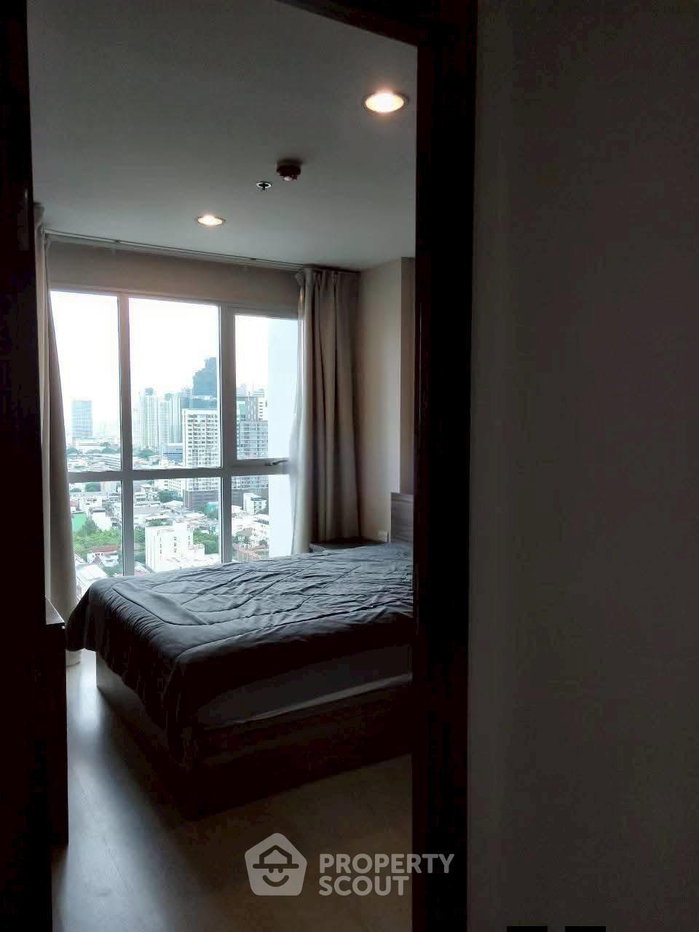 รูป คอนโด 1 ห้องนอน ชั้น 23 ที่ Rhythm Sathorn ใกล้ BTS สะพานตากสิน (ID 3044976) - รูปที่ 2/3