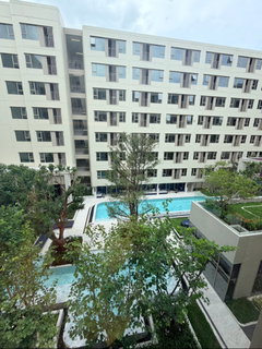 ห้องสวยวิวสระ ชั้น 4 rare item