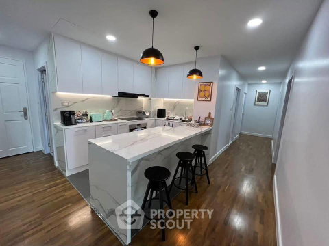 คอนโด 3 ห้องนอน Baan Siri Sukhumvit 13 ใกล้ ARL Makkasan (ID 3209444)
