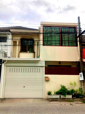 Townhouses for rent Bangkok : 📌 For Rent 2-story Townhouse YU CHAROEN 779 3 bedroom 2 bathroom