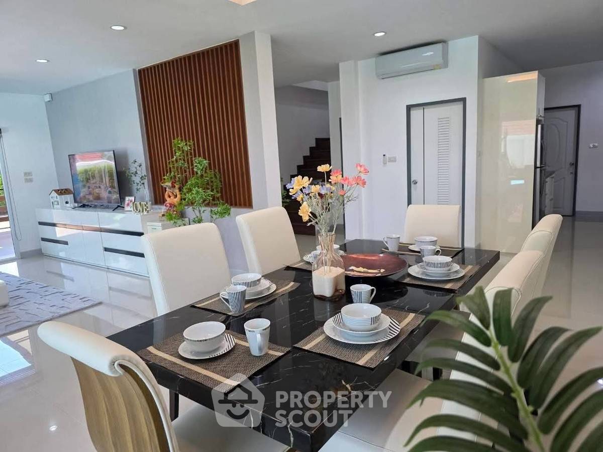 รูป บ้าน 2 ห้องนอน 90 ตร.ม. ให้เช่า Patta Village พัทยา (ID 3211563) - รูปที่ 10/26