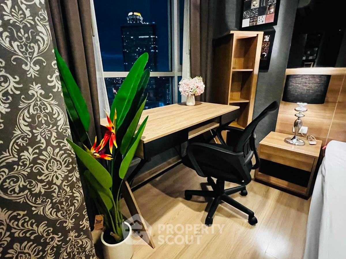 รูป คอนโดหนึ่งห้องนอนชั้นสูง Rhythm Sathorn ใกล้ BTS สะพานตากสิน (ID 3211595) - รูปที่ 13/18