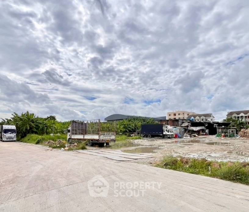 รูป ที่ดินทำเลลาดพร้าว กรุงเทพฯ สำหรับขาย (ID 3210246) - รูปที่ 1/3