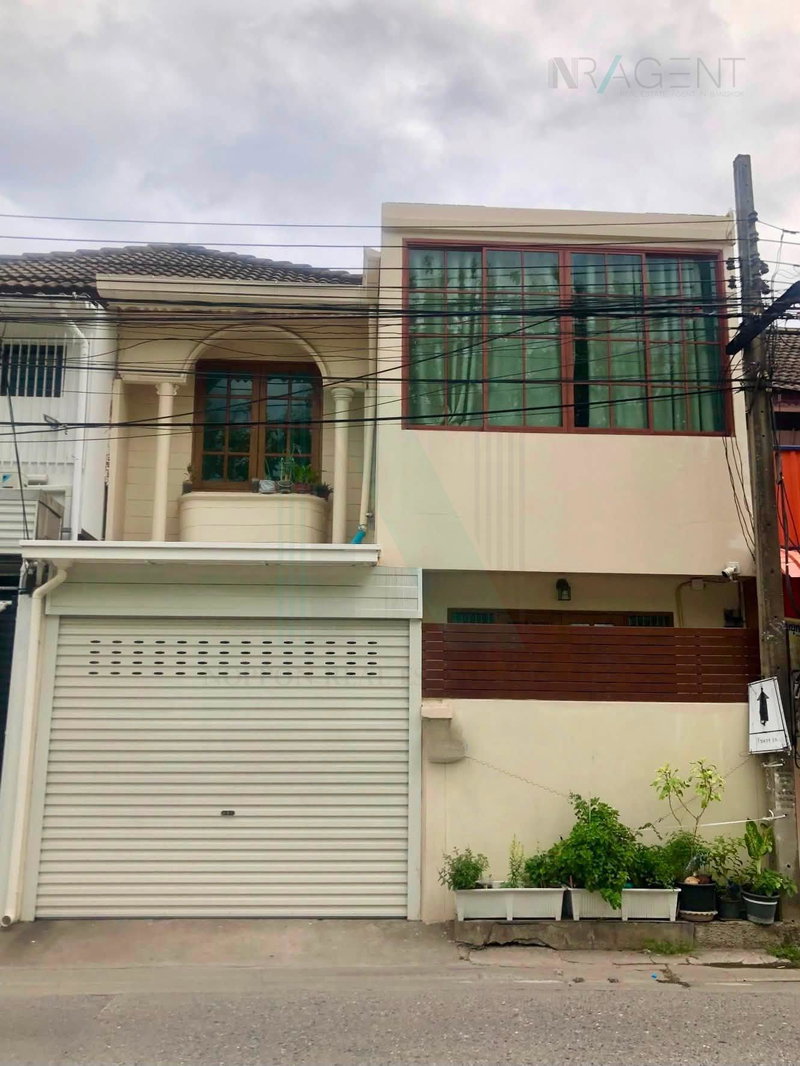 ขายทาวน์โฮม : 📌 ขายทาวน์เฮาส์ โครงการ หมู่บ้านอยู่เจริญ 779 2 ชั้น 3 ห้องนอน 2 ห้องน้ำ