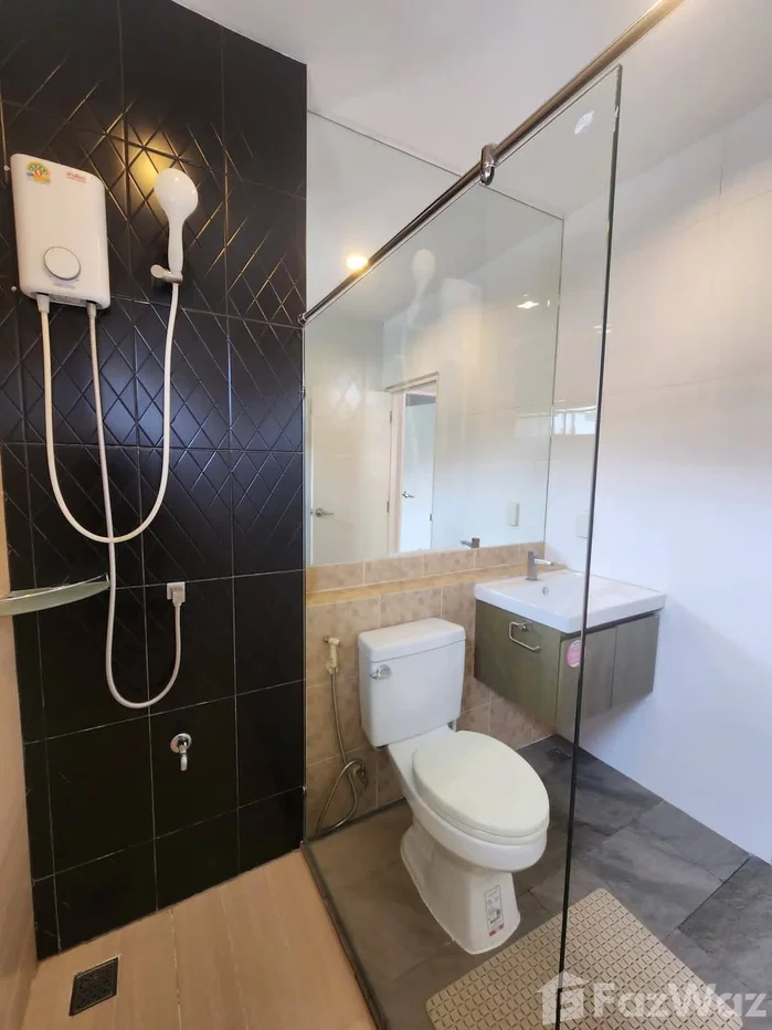 รูป บ้านเดี่ยวให้เช่า 3 ห้องนอน ในโครงการ อุไรวรรณ แกรนด์ วิลล่า 6681155 - รูปที่ 29/30