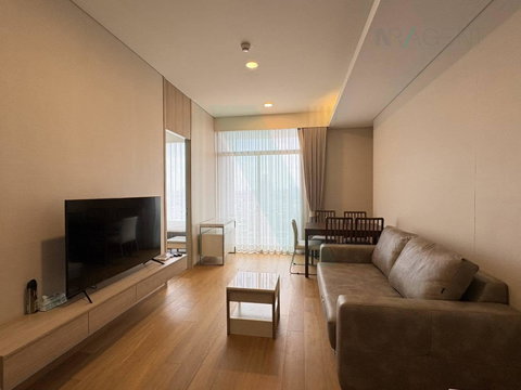 ให้เช่าคอนโด ไซมิส เอ็กซ์คลูซีฟ 42 อาคาร 1 ชั้น 21 2 ห้องนอน ขนาด 51 ตรม ใกล้ Gateway Ekamai