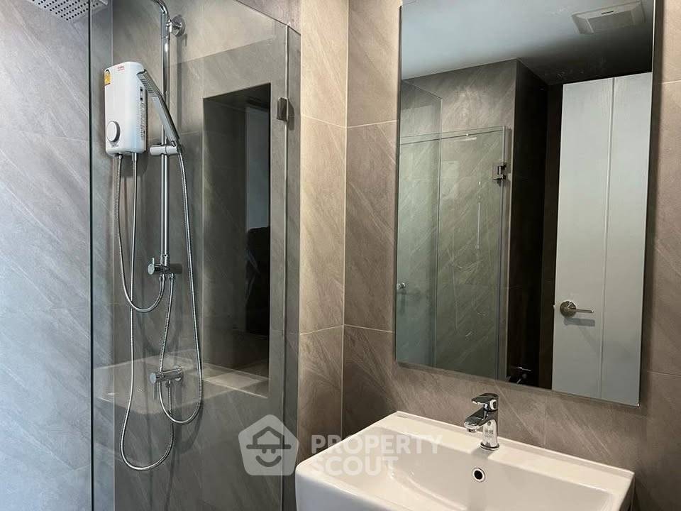 picture 33rd-Floor 1-BR Ideo Chula Samyan 400m To MRT Sam Yan (ID 2194973) - 10/14