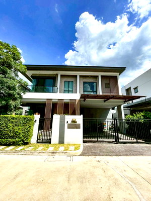 Houses for sale : Luxury Detached House for Sale – Bangkok Boulevard Ramintra 109