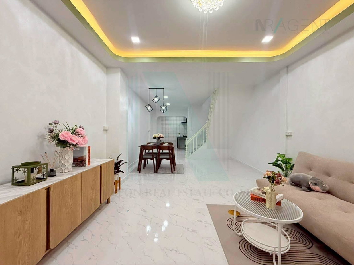 รูป 📌 ขายทาวน์เฮาส์ โครงการ สินธานี 3 2 ชั้น 2 ห้องนอน 2 ห้องน้ำ - รูปที่ 3/8