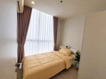 🏙️ For Sale Noble Revolve Ratchada 2 | 2 Bedrooms, 2 Bathrooms | 10th Floor, Pool View 🌊✨