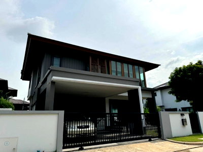 เช่าบ้านเดี่ยว กรุงเทพมหานคร : ให้เช่า บ้านเดี่ยว บุราสิริ พัฒนาการ | บ้านติดสวน–ติด Clubhouse | Pet Friendly | รับทุกสัญชาติ