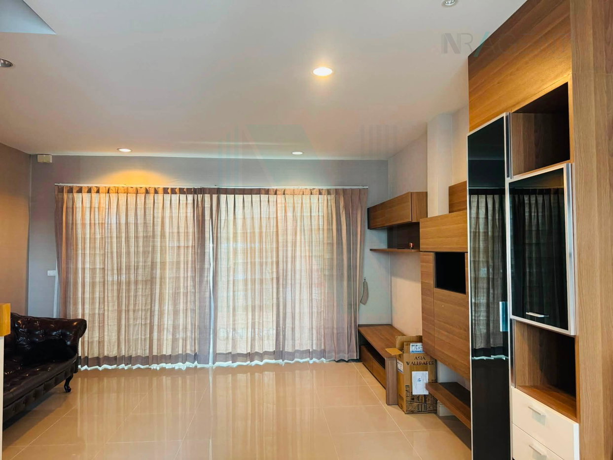 รูป 📌 ขายทาวน์เฮาส์ โครงการ บ้านกลางเมือง เออร์บาเนี่ยน เกษตร - นวมินทร์ 2 3 ชั้น 3 ห้องนอน 3 ห้องน้ำ - รูปที่ 7/8